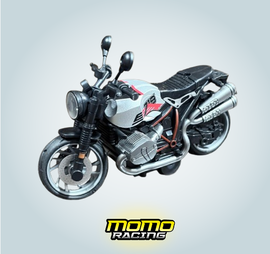 06/Silver motorcycle Maquette