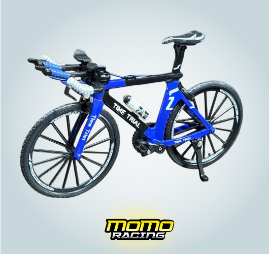 01/Blue Bicycle Maquette