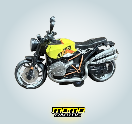 06/Yellow motorcycle Maquette